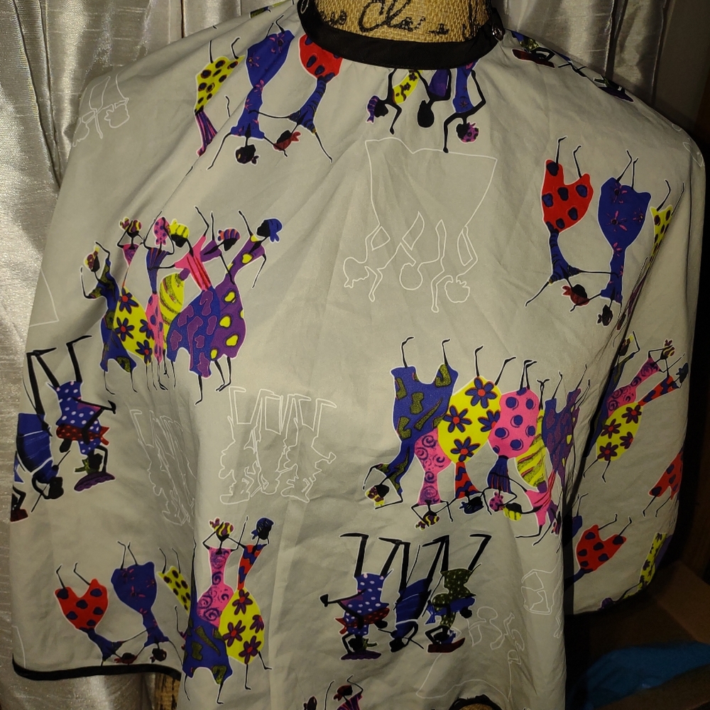 Makeup smock clothing protector